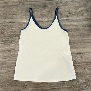 Universal threads cami